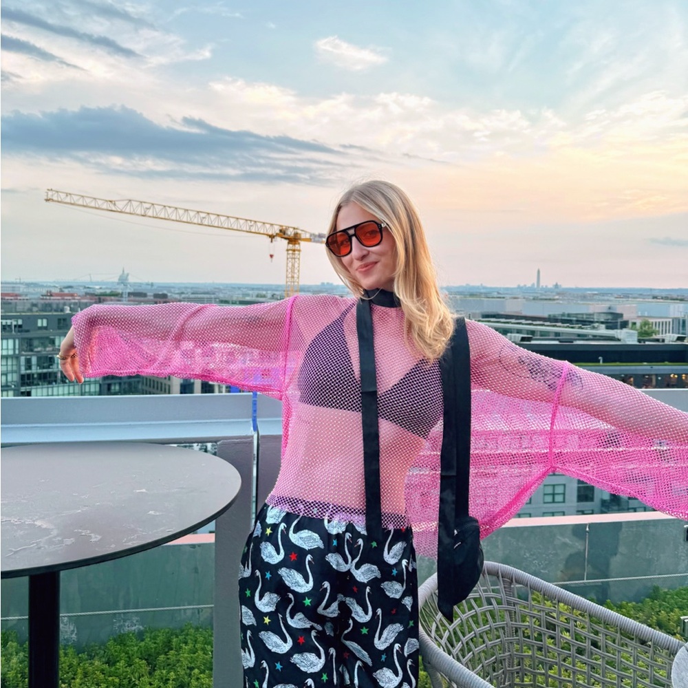 GATHER ROUND, SOMMER'S CLOSET SLAPS!